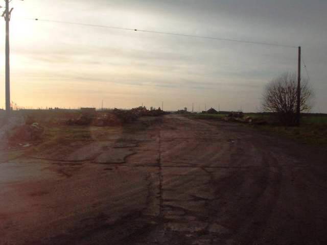 A runway at RAF Bardney looking towards the south, taken in Dec 2004.