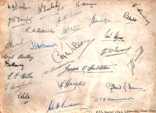 Signatures of ETS Course 174B at RAFC Cranwell who were photographed in Jun 1940.