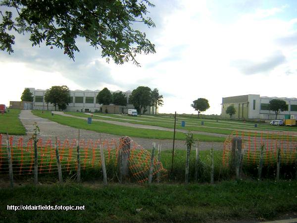 The parking area now used to host the weekly Sunday antiques fairs